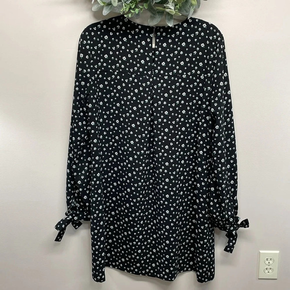 NWOT H&M Long Sleeve Black Floral Print Tunic Shift Dress Pockets 12 - Picture 2 of 14